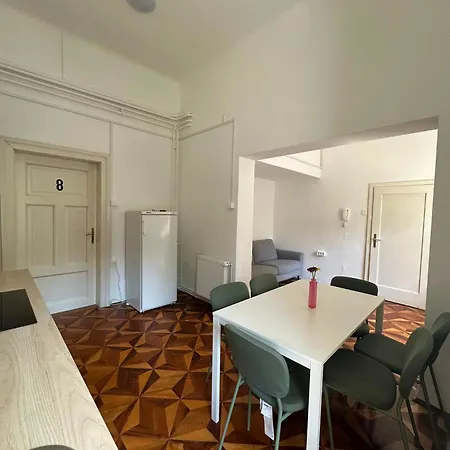 Rimska Apartment *