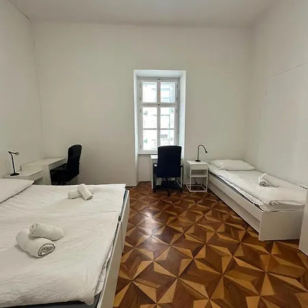 Rimska Apartment *