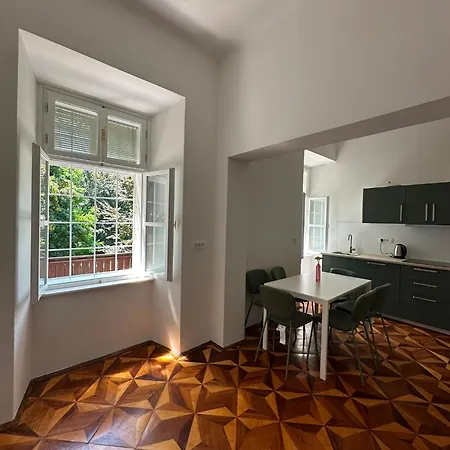 Rimska Apartment Ljubljana